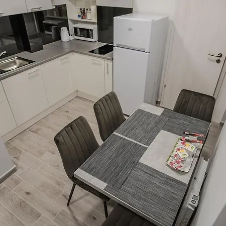 Pg Apartman * سيغيد